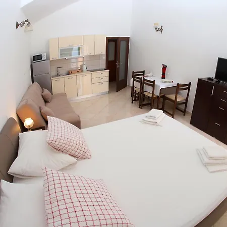 Edita & Robert Apartament Lokva Rogoznica